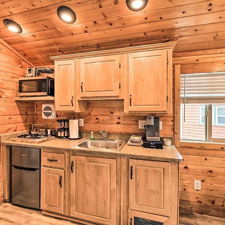 Beautiful New Bern Studio Cabin With Fire Pit! ภายนอก รูปภาพ