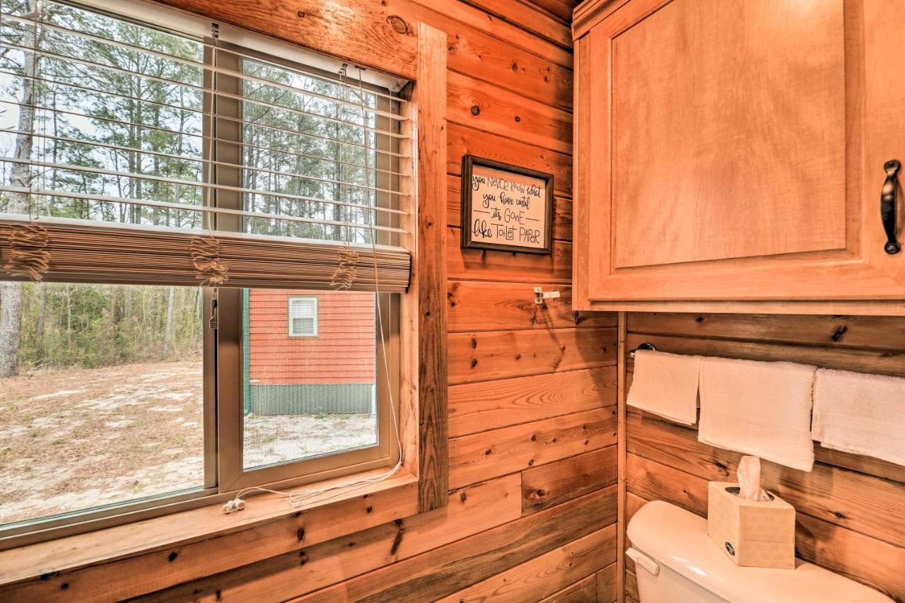 Beautiful New Bern Studio Cabin With Fire Pit! ภายนอก รูปภาพ